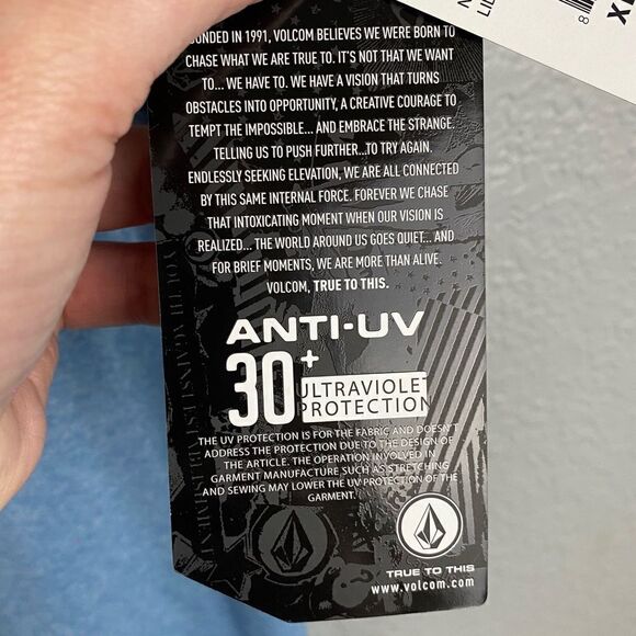 Volcom Mens Anti-UV 30+ UPF Crew Neck Short Sleeve Pullover T-Shirt Blue XL NWT - Picture 8 of 13